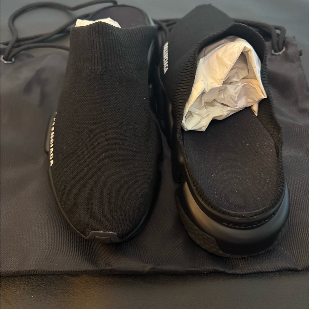 Balenciaga Black Slip-On Knit Shoes - Picture 5 of 7